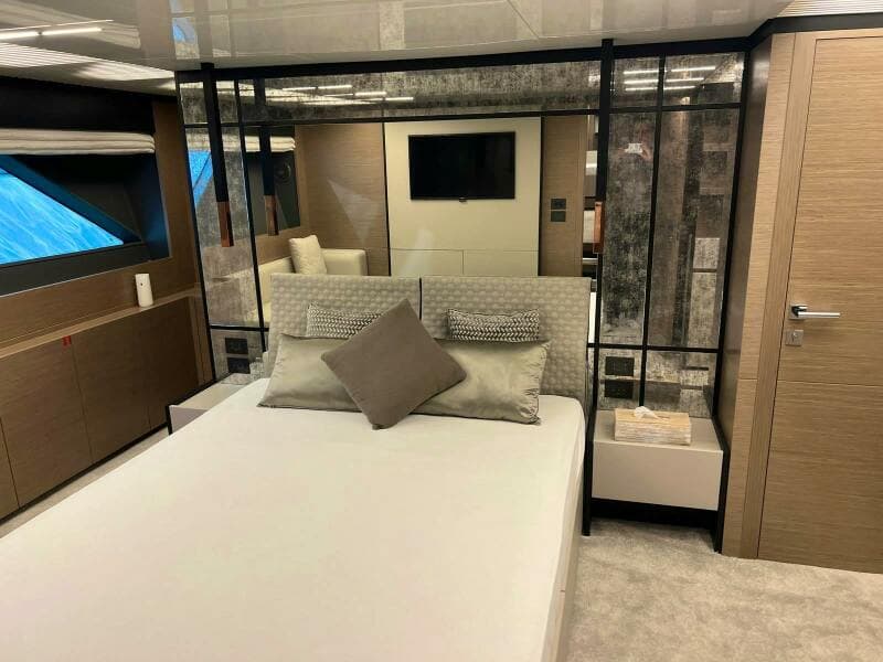 2019 Ferretti Yachts Ferretti 780