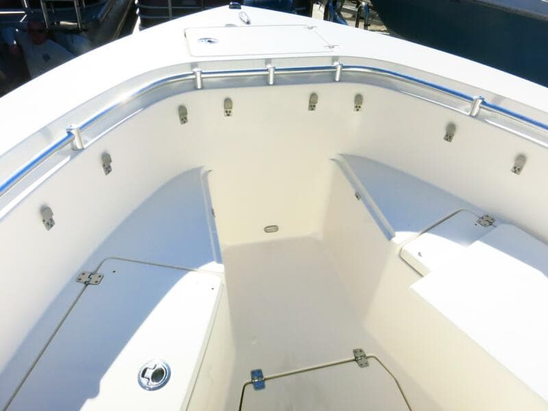 2020 Cobia 237 CC