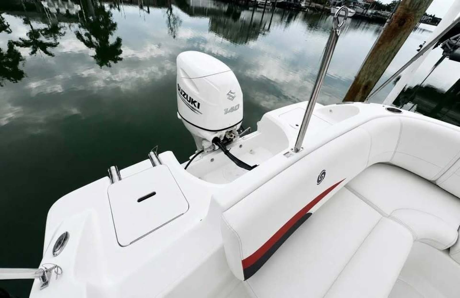 2021 Hurricane SunDeck Sport 188-OB