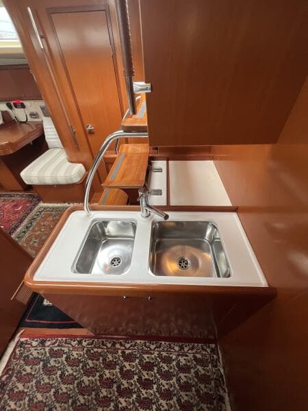 2007 Beneteau 49