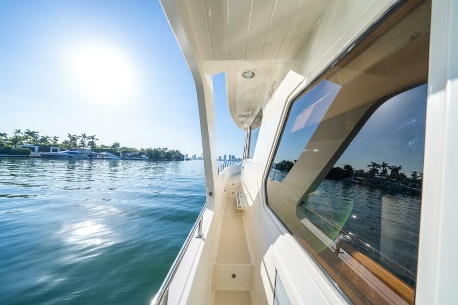 2006 Offshore Yachts 72 Pilothouse