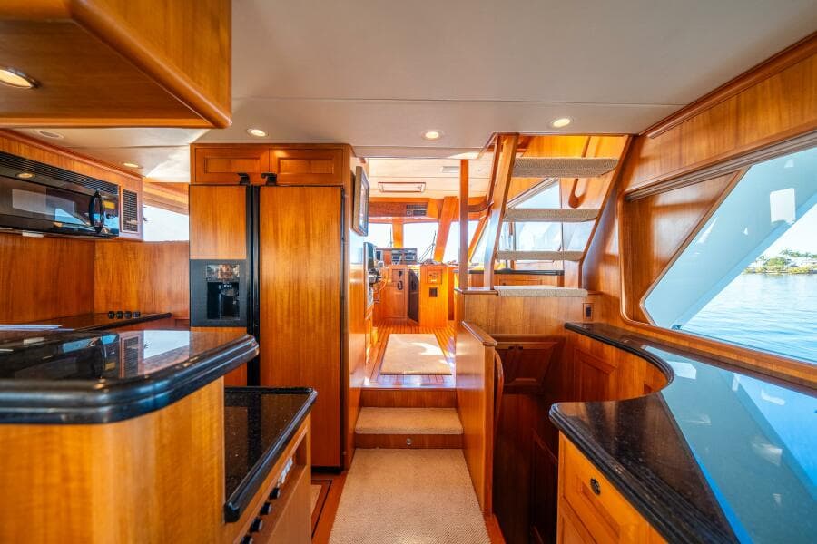 2006 Offshore Yachts 72 Pilothouse