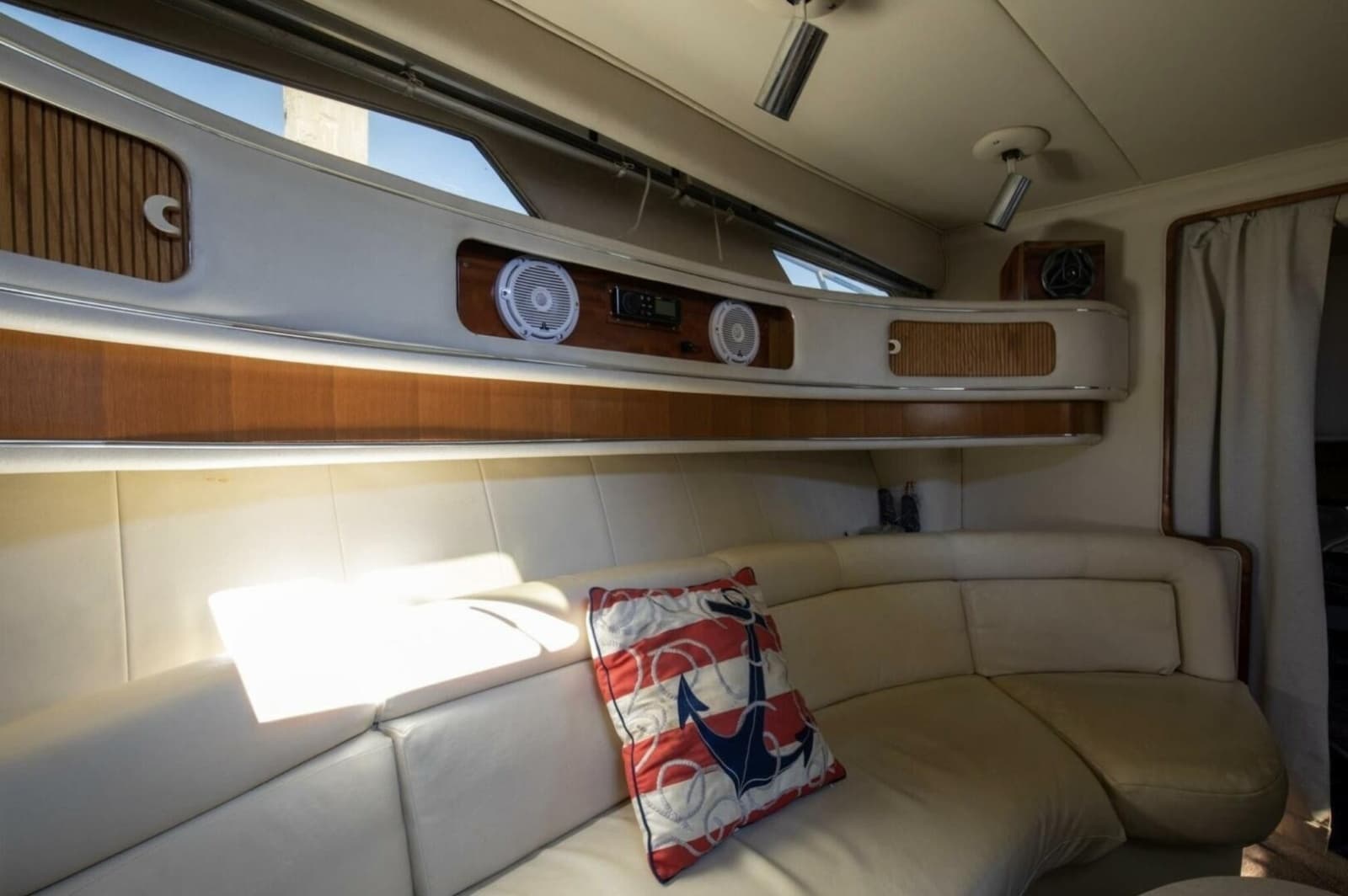 1990 Sea Ray 420 Sundancer
