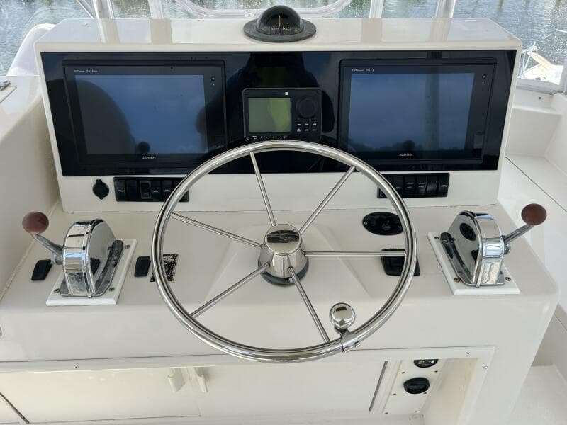 1990 Viking 38C