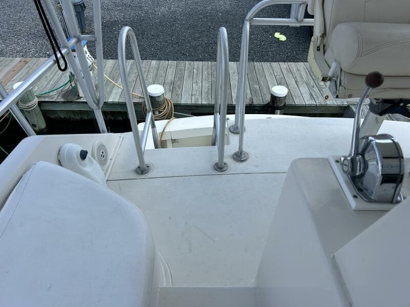 1990 Viking 38C