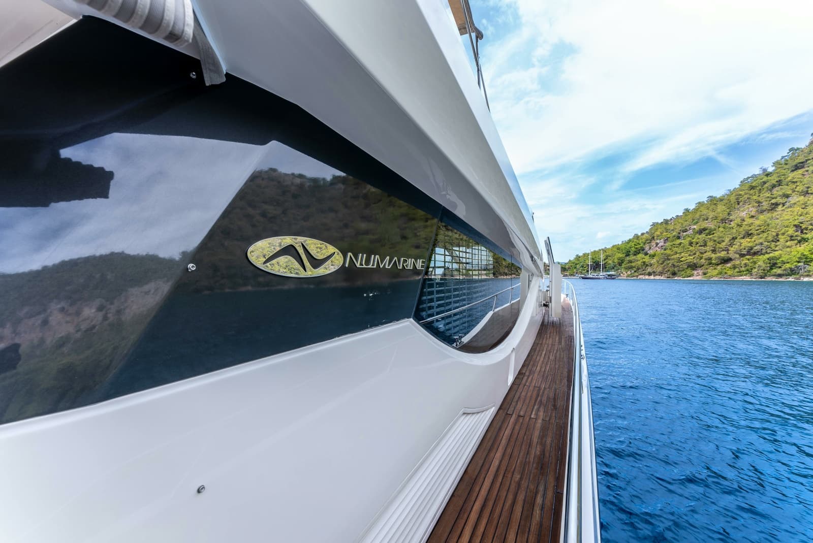 2012 Numarine 