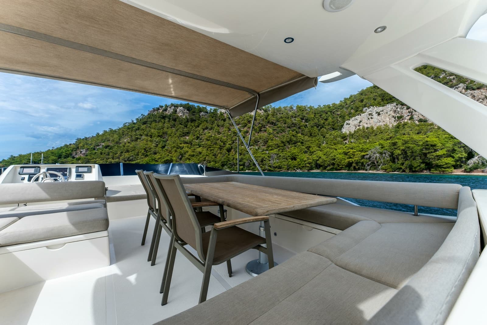 2012 Numarine 
