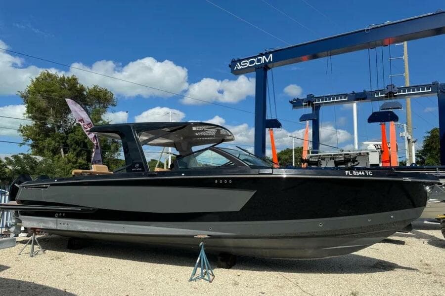 2022 Aviara AV36 OB