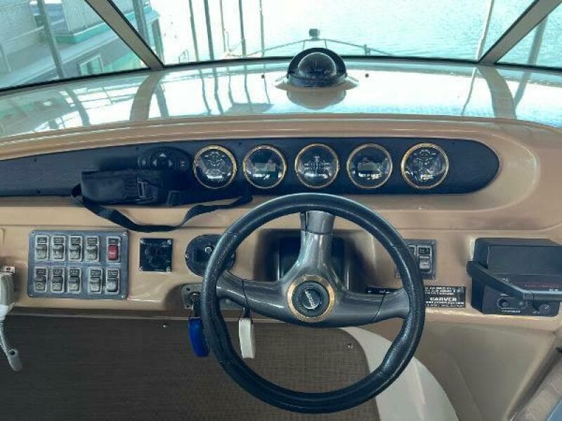 2001 Carver 450 Voyager Pilothouse