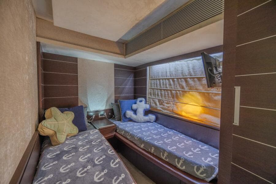 2009 Azimut 68S