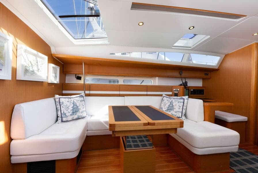 2015 Jeanneau 53DS