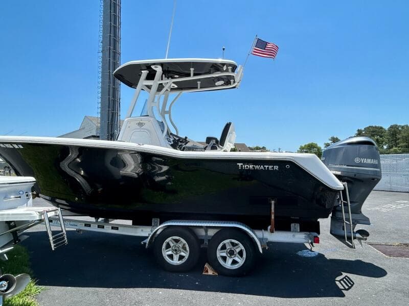 2019 Tidewater 232 Adventure