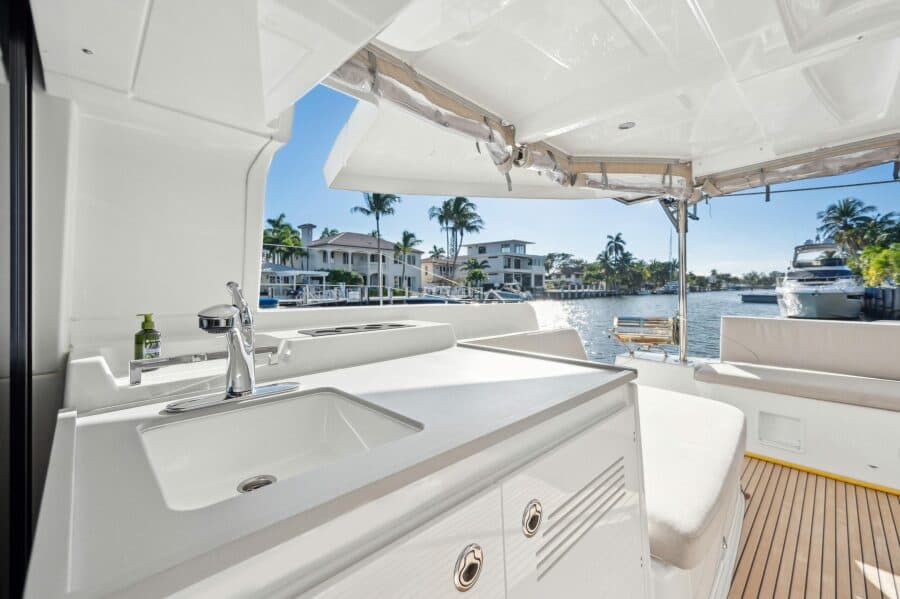 2022-lagoon-46-sail-9622944-20250220133339705-1_XLARGE.jpg