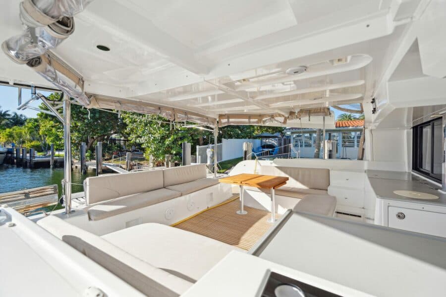 2022-lagoon-46-sail-9622944-20250220133411359-1_XLARGE.jpg