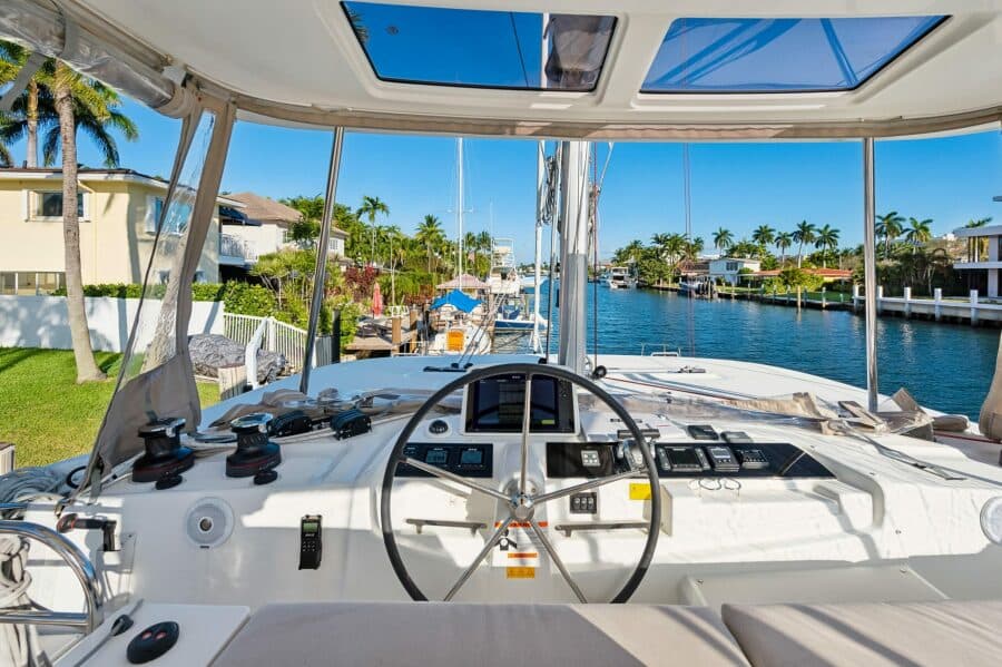 2022-lagoon-46-sail-9622944-20250220133427285-1_XLARGE.jpg