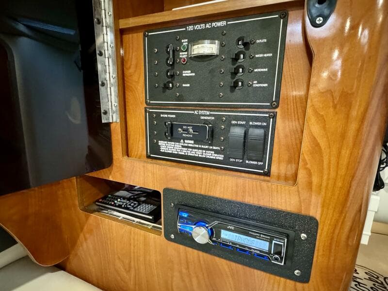 2004 Four Winns Vista 288