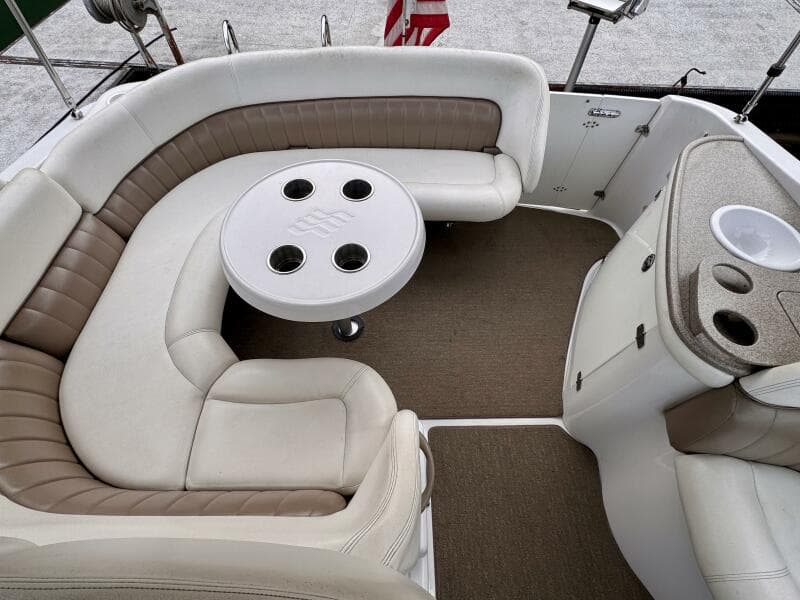 2004 Four Winns Vista 288