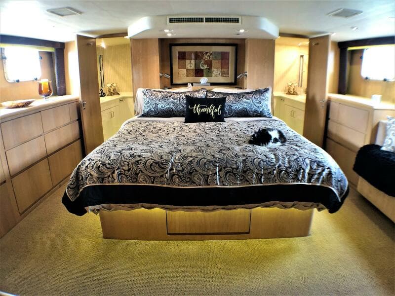 1996 Hatteras 