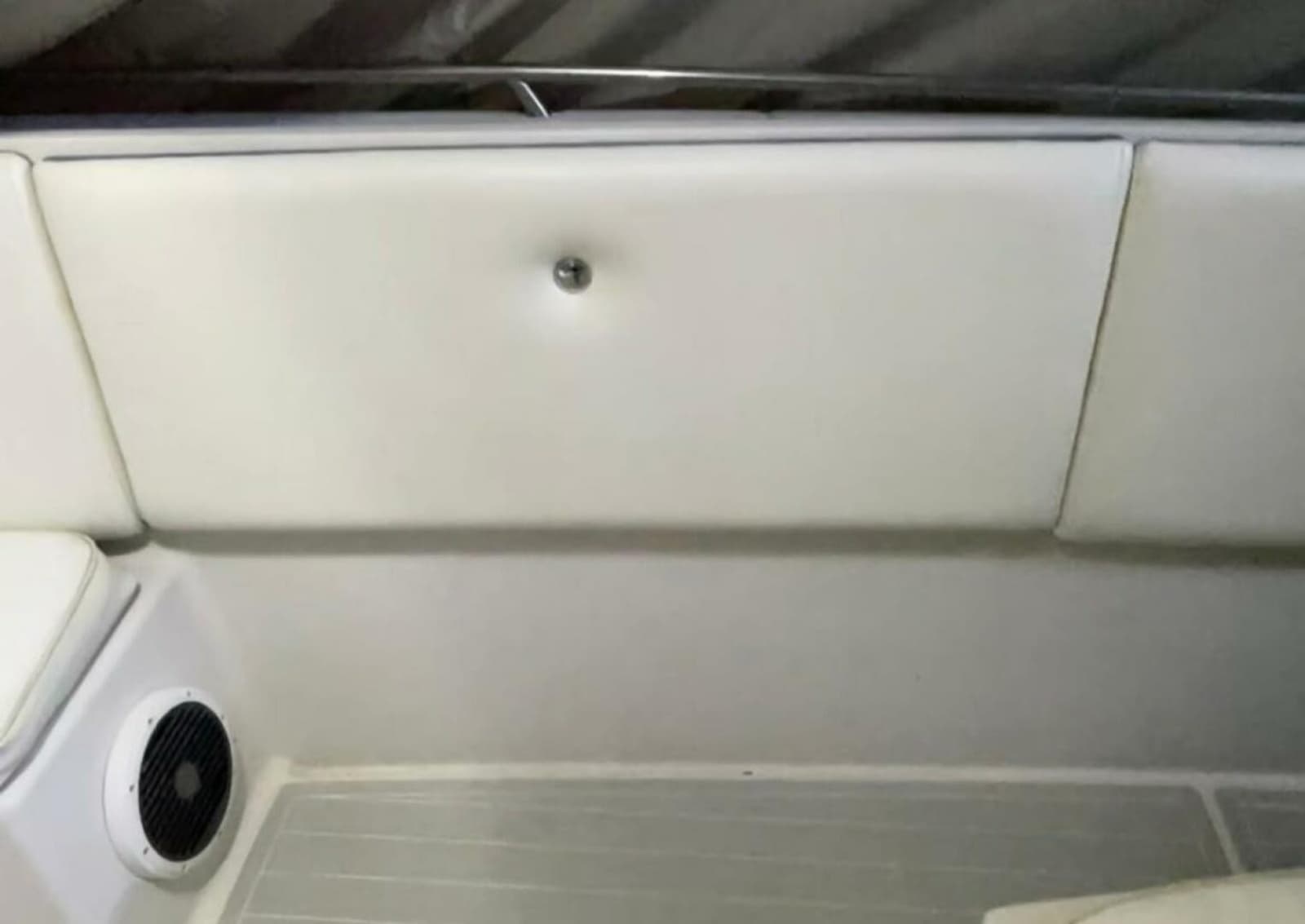 1990 Wellcraft 302 Scarab