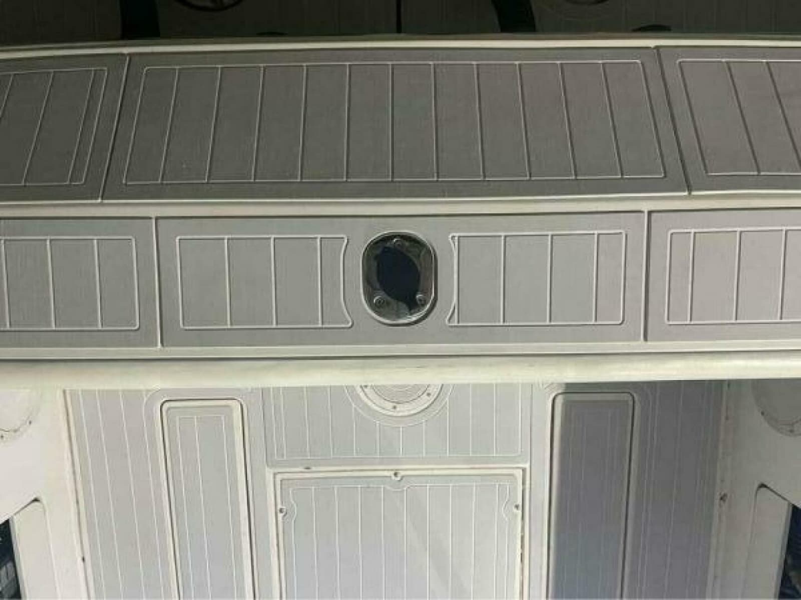 1990 Wellcraft 302 Scarab