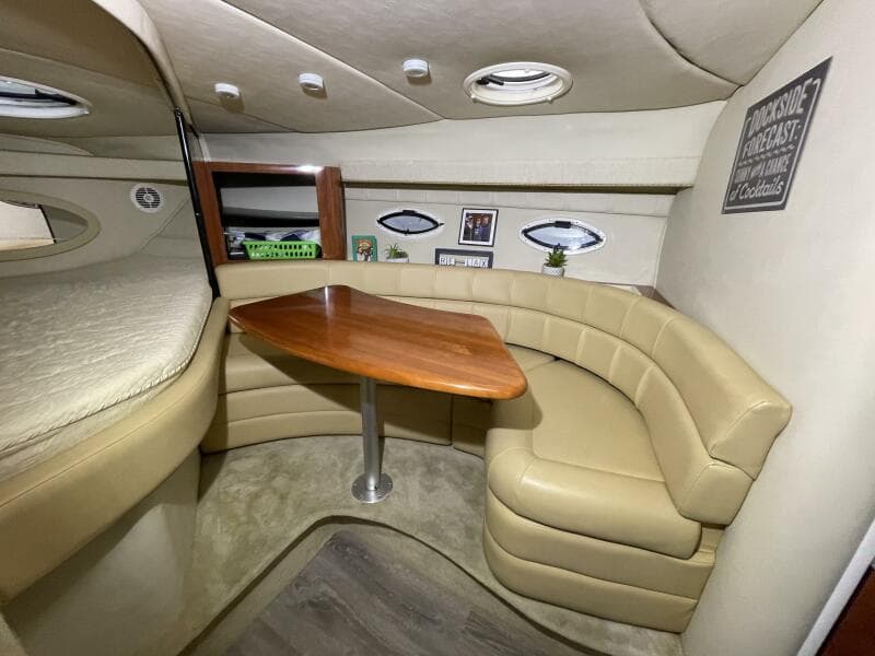 2005 Monterey 322 Cruiser