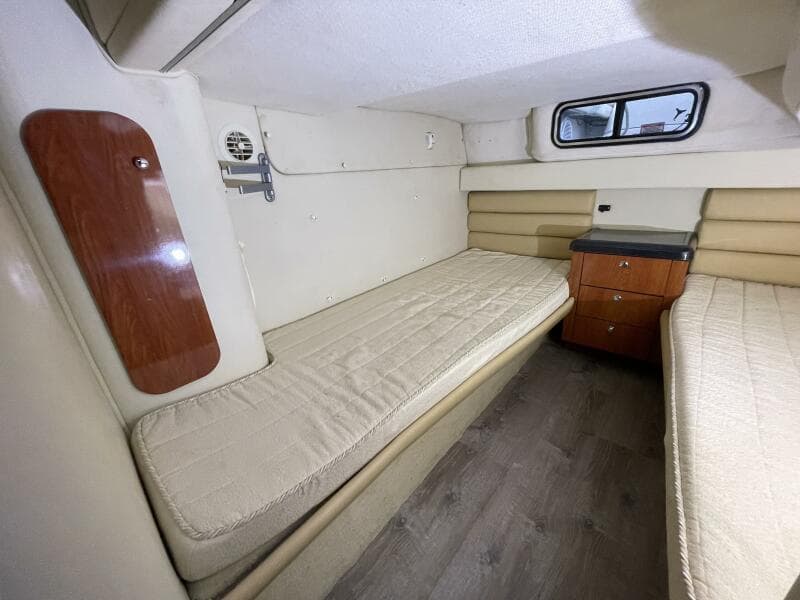 2005 Monterey 322 Cruiser