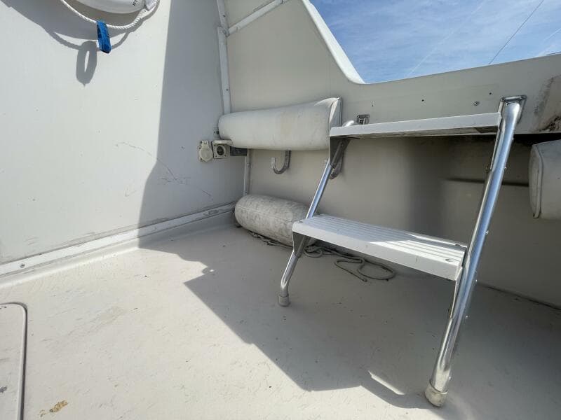 1989 Silverton 37 Convertible