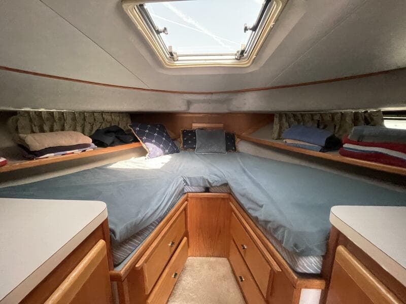 1989 Silverton 37 Convertible