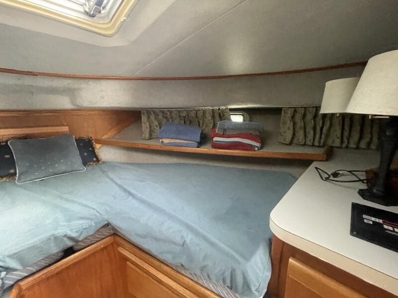 1989 Silverton 37 Convertible