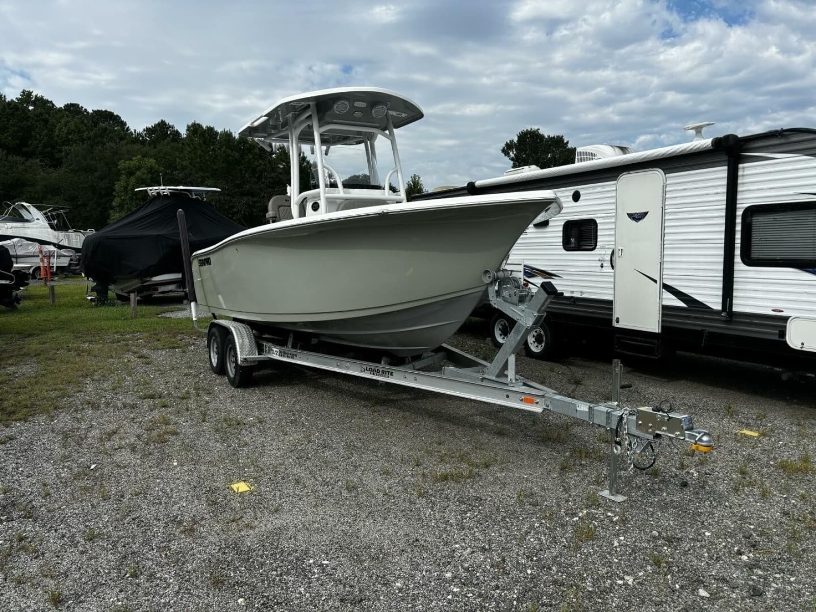 2022 Sea Pro 219 Center Console