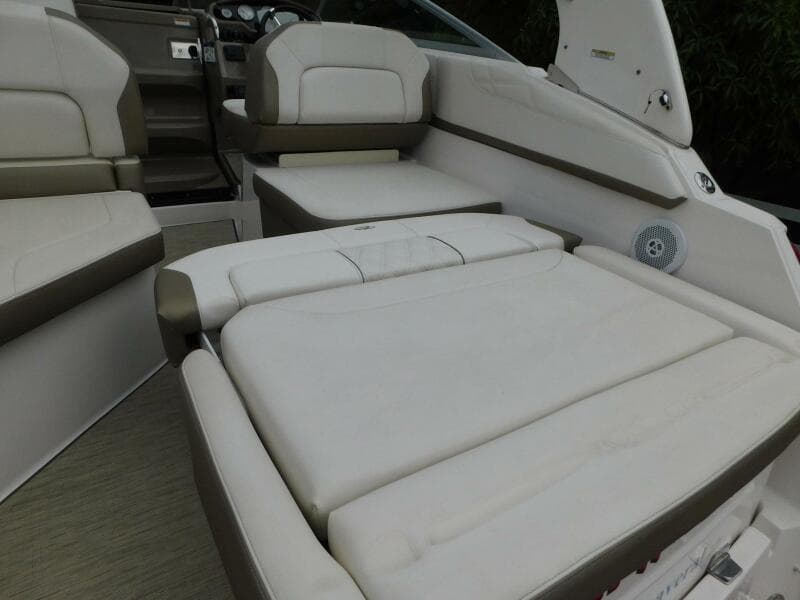 2018 Regal 26 Express