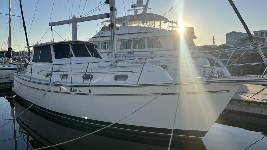 2008 Island Packet PY Trawler / Motorsailer