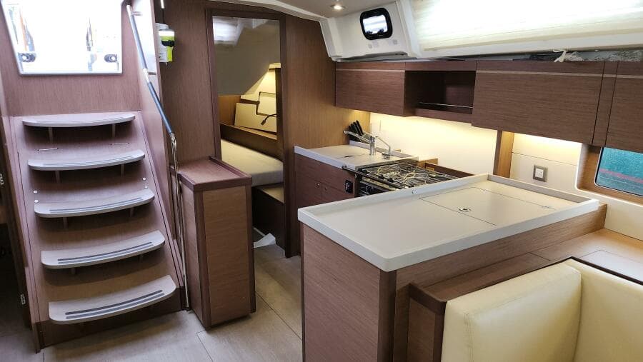 Beneteau Oceanis 46.1