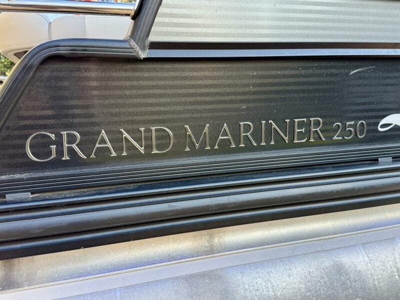 2016 Harris Grand Mariner 250 SLEC Tritoon