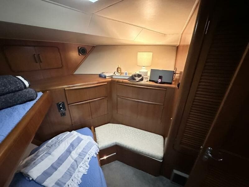 1989 Viking 44 Motor Yacht