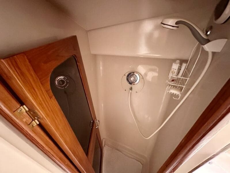 1989 Viking 44 Motor Yacht