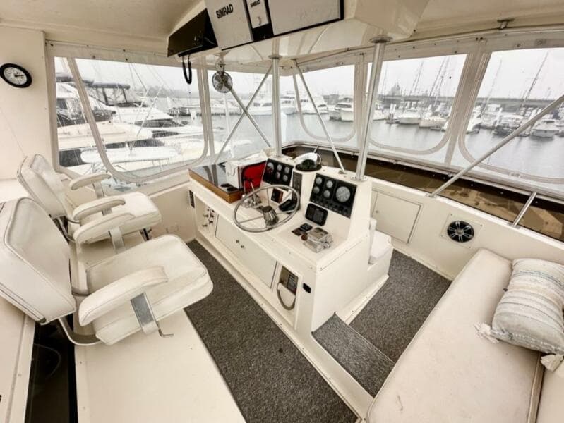 1989 Viking 44 Motor Yacht