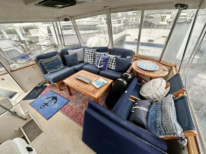 1989 Viking 44 Motor Yacht