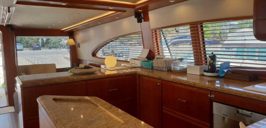 2006 Bertram Sport Fish