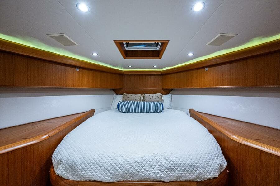 2017 F&S Cusotm Express Sportfish
