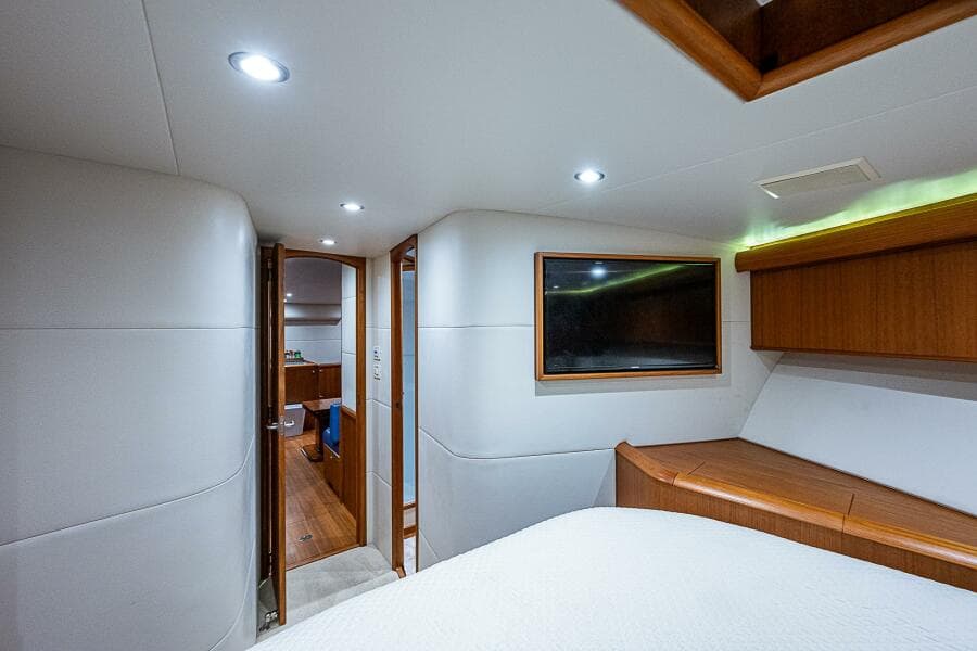 2017 F&S Cusotm Express Sportfish
