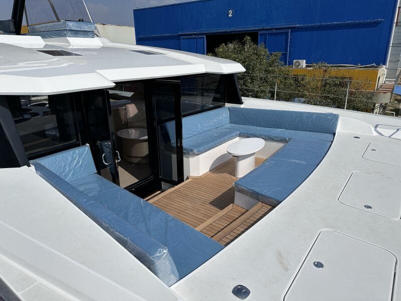 MC63p Tourer Exterior