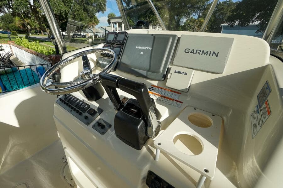 2007 Pursuit C280