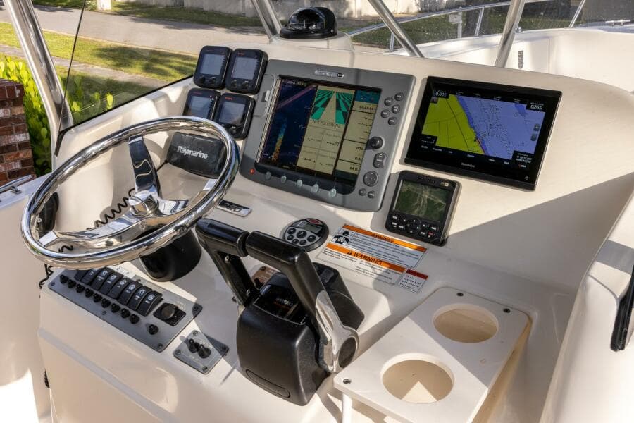 2007 Pursuit C280