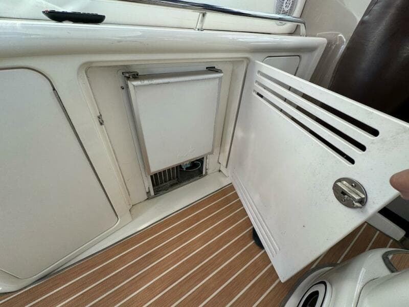 2004 Sea Ray 380 Sundancer