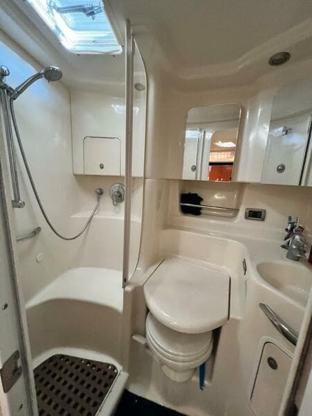 2004 Sea Ray 380 Sundancer