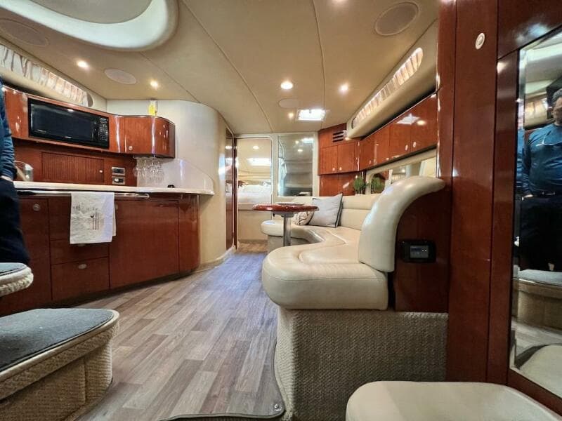 2004 Sea Ray 380 Sundancer