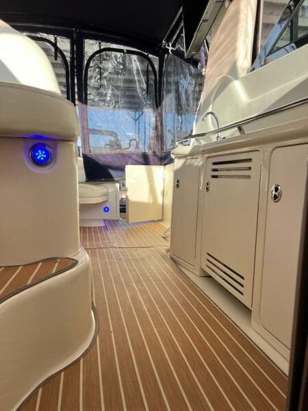 2004 Sea Ray 380 Sundancer