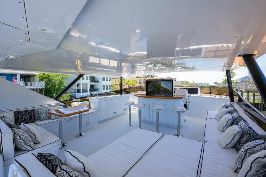 1997 Broward 108 Raised Pilothouse