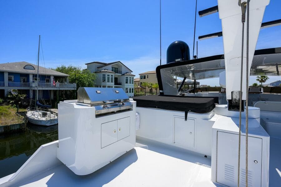 1997 Broward 108 Raised Pilothouse